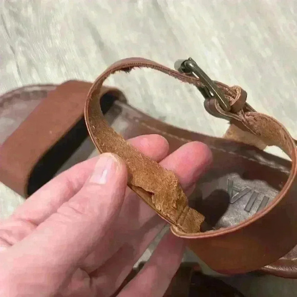 Mia Women’s Manuela Brown Block Chunky Heels - Picture 10 of 10